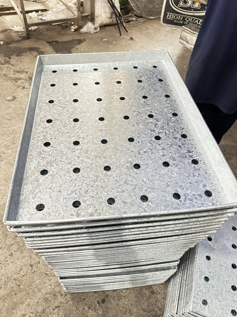 Vì sao nên sử dụng công nghệ đột CNC lỗ tròn inox