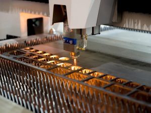Gia công cắt CNC kim loại